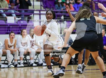 Thumbnail 3 in Gilmer vs. Pinkston (UIL 4A Regional Finals) photogallery.
