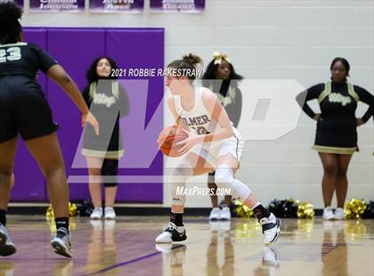 Thumbnail 3 in Gilmer vs. Pinkston (UIL 4A Regional Finals) photogallery.