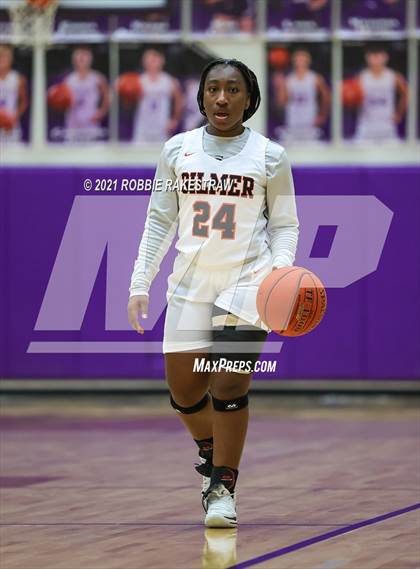 Thumbnail 2 in Gilmer vs. Pinkston (UIL 4A Regional Finals) photogallery.