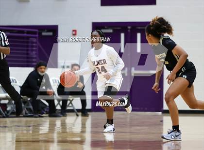 Thumbnail 1 in Gilmer vs. Pinkston (UIL 4A Regional Finals) photogallery.