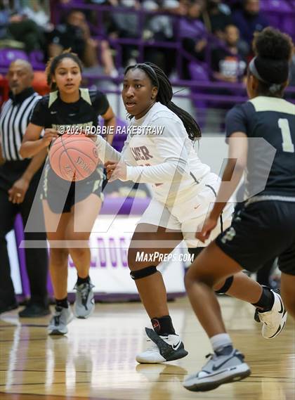 Thumbnail 2 in Gilmer vs. Pinkston (UIL 4A Regional Finals) photogallery.