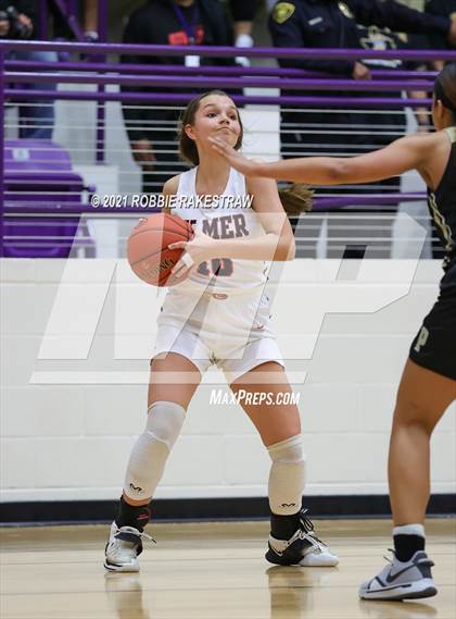 Thumbnail 3 in Gilmer vs. Pinkston (UIL 4A Regional Finals) photogallery.