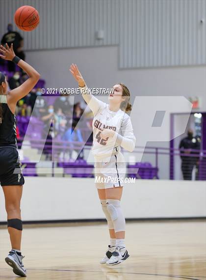 Thumbnail 3 in Gilmer vs. Pinkston (UIL 4A Regional Finals) photogallery.