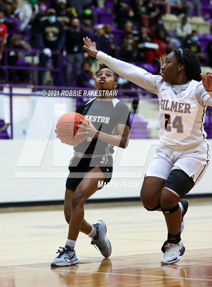 Thumbnail 1 in Gilmer vs. Pinkston (UIL 4A Regional Finals) photogallery.