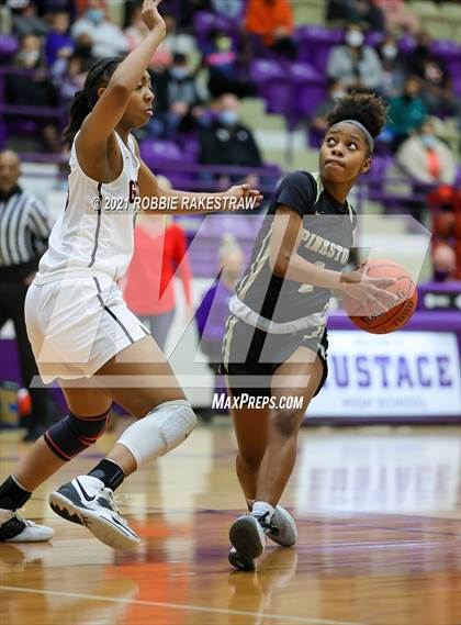 Thumbnail 3 in Gilmer vs. Pinkston (UIL 4A Regional Finals) photogallery.