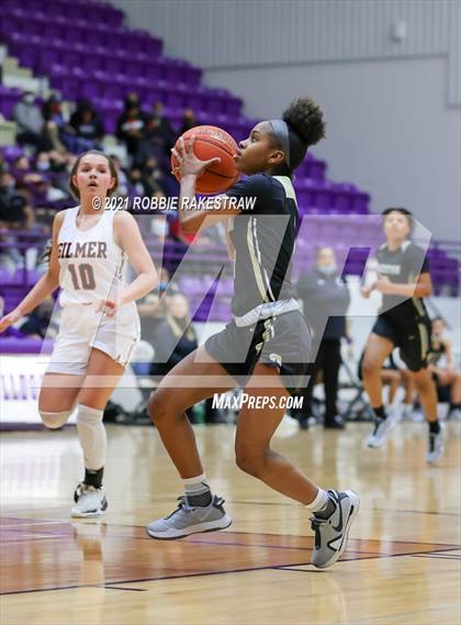 Thumbnail 2 in Gilmer vs. Pinkston (UIL 4A Regional Finals) photogallery.