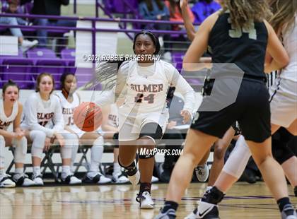 Thumbnail 2 in Gilmer vs. Pinkston (UIL 4A Regional Finals) photogallery.