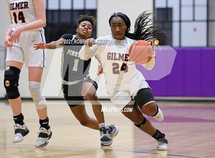 Thumbnail 3 in Gilmer vs. Pinkston (UIL 4A Regional Finals) photogallery.