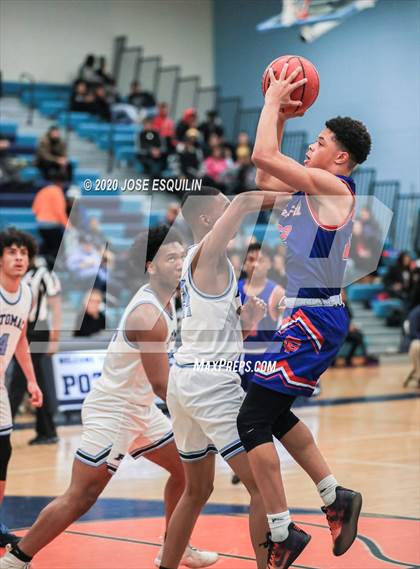 Thumbnail 2 in Potomac vs Gar-Field (VHSL 6B Regional Quarterfinal) photogallery.
