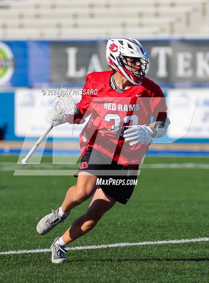 Thumbnail 3 in Jamesville-DeWitt vs. Bayport-Blue Point (NYSPHSAA Class C Final) photogallery.