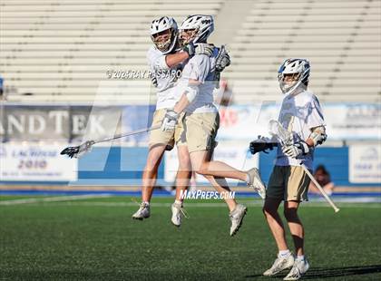 Thumbnail 2 in Jamesville-DeWitt vs. Bayport-Blue Point (NYSPHSAA Class C Final) photogallery.