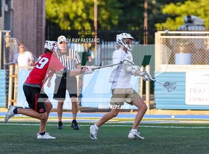 Thumbnail 2 in Jamesville-DeWitt vs. Bayport-Blue Point (NYSPHSAA Class C Final) photogallery.