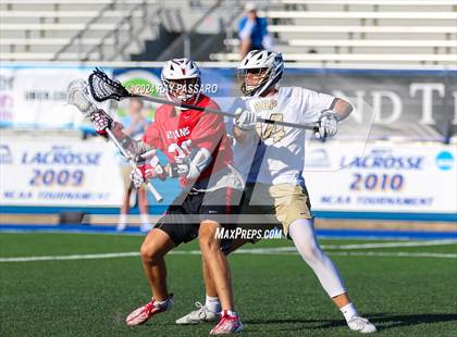 Thumbnail 3 in Jamesville-DeWitt vs. Bayport-Blue Point (NYSPHSAA Class C Final) photogallery.