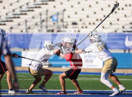 Thumbnail 3 in Jamesville-DeWitt vs. Bayport-Blue Point (NYSPHSAA Class C Final) photogallery.