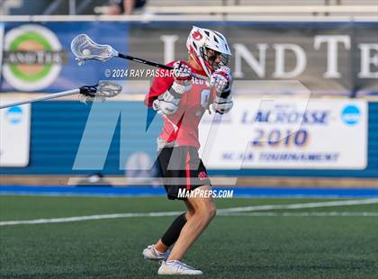 Thumbnail 3 in Jamesville-DeWitt vs. Bayport-Blue Point (NYSPHSAA Class C Final) photogallery.