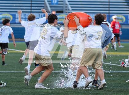 Thumbnail 3 in Jamesville-DeWitt vs. Bayport-Blue Point (NYSPHSAA Class C Final) photogallery.