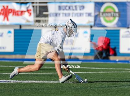 Thumbnail 1 in Jamesville-DeWitt vs. Bayport-Blue Point (NYSPHSAA Class C Final) photogallery.