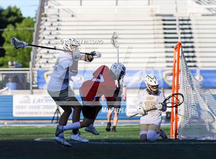 Thumbnail 2 in Jamesville-DeWitt vs. Bayport-Blue Point (NYSPHSAA Class C Final) photogallery.