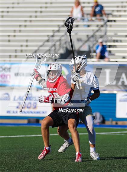 Thumbnail 2 in Jamesville-DeWitt vs. Bayport-Blue Point (NYSPHSAA Class C Final) photogallery.