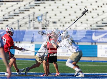 Thumbnail 2 in Jamesville-DeWitt vs. Bayport-Blue Point (NYSPHSAA Class C Final) photogallery.