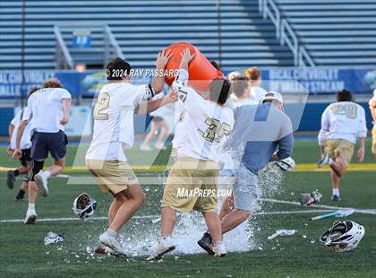 Thumbnail 1 in Jamesville-DeWitt vs. Bayport-Blue Point (NYSPHSAA Class C Final) photogallery.
