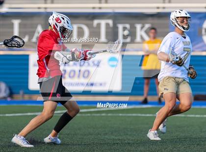 Thumbnail 2 in Jamesville-DeWitt vs. Bayport-Blue Point (NYSPHSAA Class C Final) photogallery.