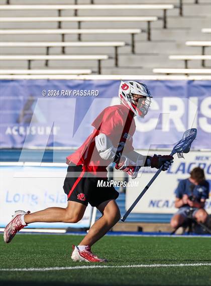 Thumbnail 1 in Jamesville-DeWitt vs. Bayport-Blue Point (NYSPHSAA Class C Final) photogallery.