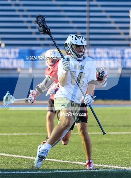 Thumbnail 1 in Jamesville-DeWitt vs. Bayport-Blue Point (NYSPHSAA Class C Final) photogallery.