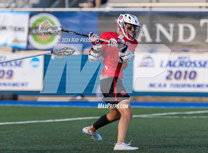 Thumbnail 2 in Jamesville-DeWitt vs. Bayport-Blue Point (NYSPHSAA Class C Final) photogallery.