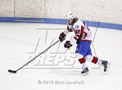 Thumbnail 1 in Shepaug/Litchfield/Nonnewaug vs. Smith/Tolland/Windham (CIAC Division III Semifinal) photogallery.