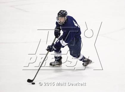 Thumbnail 3 in Shepaug/Litchfield/Nonnewaug vs. Smith/Tolland/Windham (CIAC Division III Semifinal) photogallery.