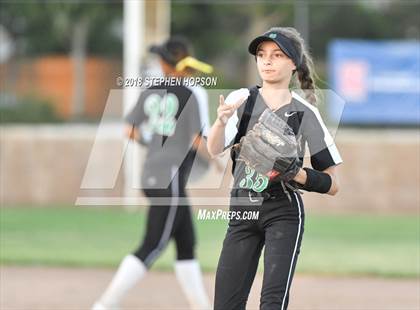 Thumbnail 3 in St. Mary's vs. Bella Vista (CIF SJS D2 Final) photogallery.