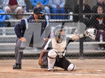 Thumbnail 2 in St. Mary's vs. Bella Vista (CIF SJS D2 Final) photogallery.
