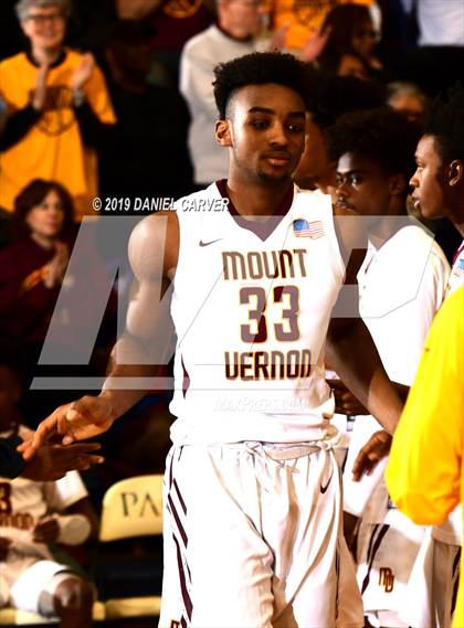 Thumbnail 3 in Mount Vernon vs. Clarkstown South (Section 1 Class AA Final) photogallery.