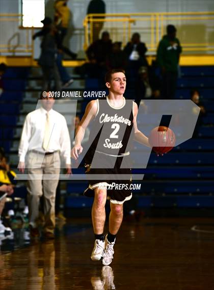 Thumbnail 2 in Mount Vernon vs. Clarkstown South (Section 1 Class AA Final) photogallery.