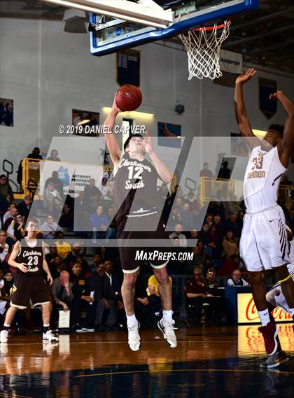 Thumbnail 3 in Mount Vernon vs. Clarkstown South (Section 1 Class AA Final) photogallery.