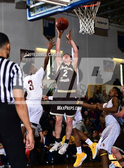 Thumbnail 3 in Mount Vernon vs. Clarkstown South (Section 1 Class AA Final) photogallery.