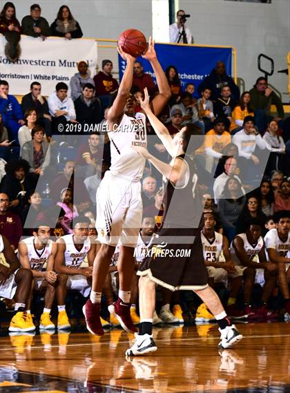 Thumbnail 3 in Mount Vernon vs. Clarkstown South (Section 1 Class AA Final) photogallery.
