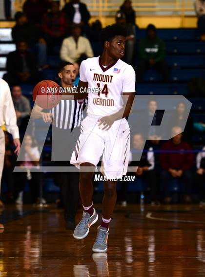 Thumbnail 2 in Mount Vernon vs. Clarkstown South (Section 1 Class AA Final) photogallery.