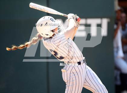 Thumbnail 1 in O'Connor vs. Americas (UIL 6A Softball Semifinal) photogallery.