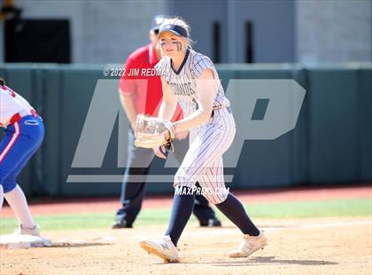 Thumbnail 2 in O'Connor vs. Americas (UIL 6A Softball Semifinal) photogallery.