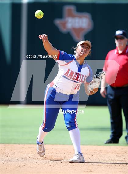 Thumbnail 1 in O'Connor vs. Americas (UIL 6A Softball Semifinal) photogallery.