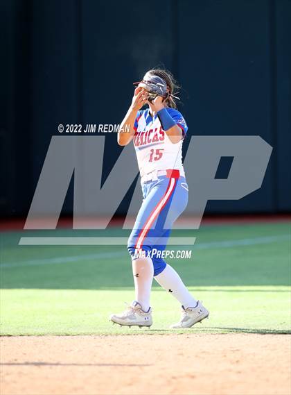 Thumbnail 2 in O'Connor vs. Americas (UIL 6A Softball Semifinal) photogallery.