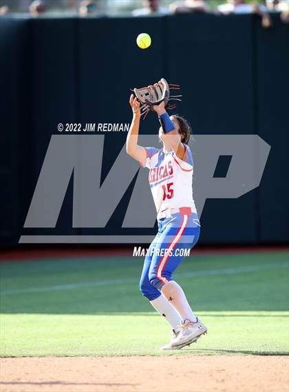 Thumbnail 2 in O'Connor vs. Americas (UIL 6A Softball Semifinal) photogallery.