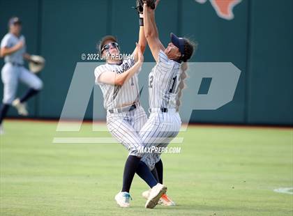 Thumbnail 1 in O'Connor vs. Americas (UIL 6A Softball Semifinal) photogallery.