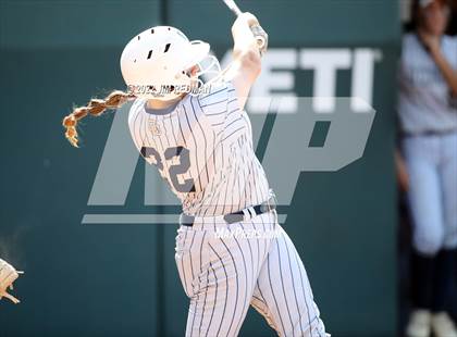 Thumbnail 2 in O'Connor vs. Americas (UIL 6A Softball Semifinal) photogallery.