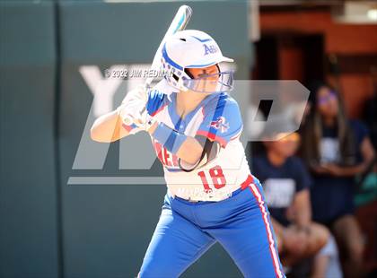 Thumbnail 3 in O'Connor vs. Americas (UIL 6A Softball Semifinal) photogallery.