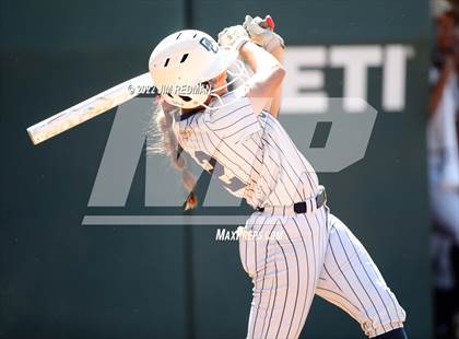 Thumbnail 2 in O'Connor vs. Americas (UIL 6A Softball Semifinal) photogallery.