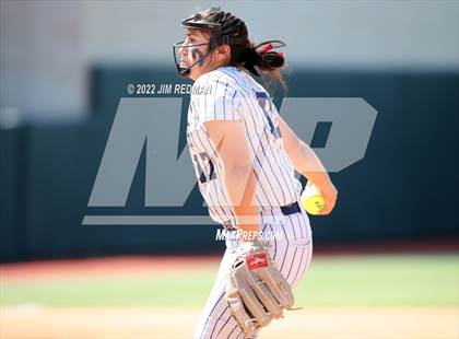 Thumbnail 2 in O'Connor vs. Americas (UIL 6A Softball Semifinal) photogallery.
