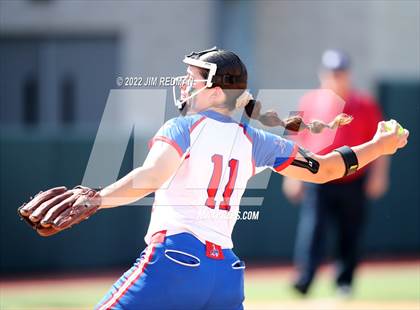 Thumbnail 3 in O'Connor vs. Americas (UIL 6A Softball Semifinal) photogallery.